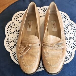 Talbots Beige Crocodile-Patterned Loafers